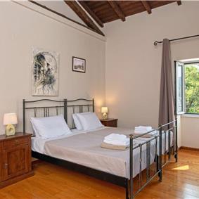 3 bedroom villa with heated pool in Kassiopi, Corfu, sleeps 6